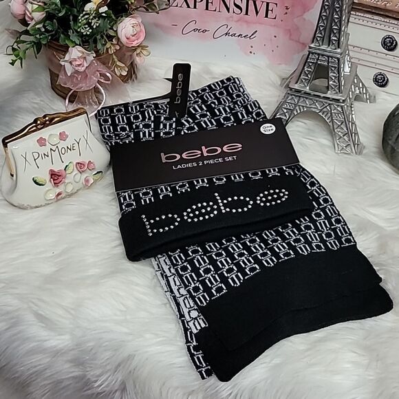 1516  bebe Logo  Scarf & Hat- beanie Set  2 pc  NWT - Picture 2 of 4